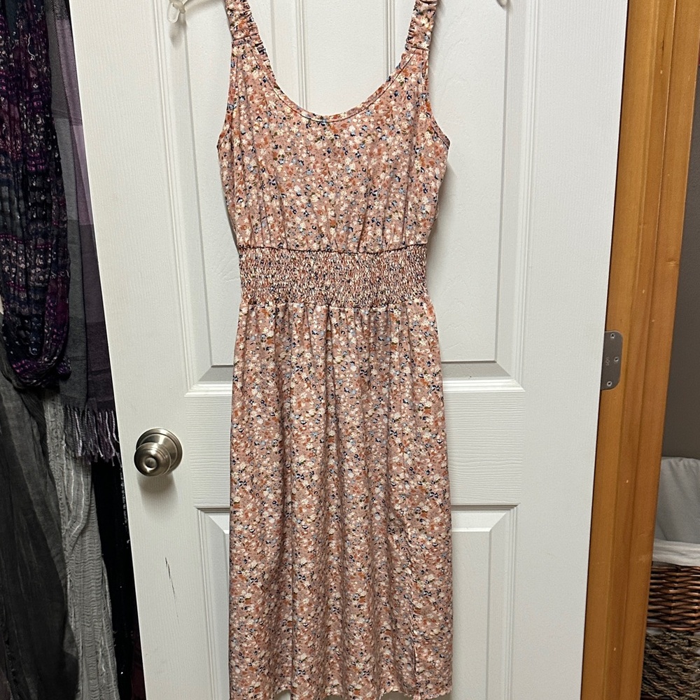 Floral Smocked Waist Midi Dress - Peach